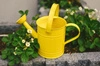 Zabawka grodowa - metalowa konewka żółta