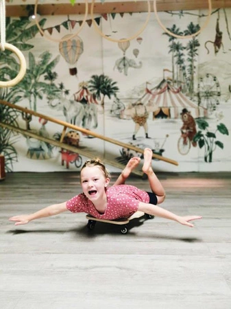 Drewniana deskorolka dla dzieci deska na kółkach Przygoda 12244-Small Foot, pojazdy dla dzieci