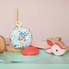 LILLIPUTIENS Drewniana układanka piramida z miękkimi elementami Sarenka Stella 12 m+