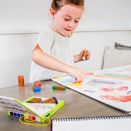 Zestaw 8 kwadratowych kredek dla dzieci, Kitpas