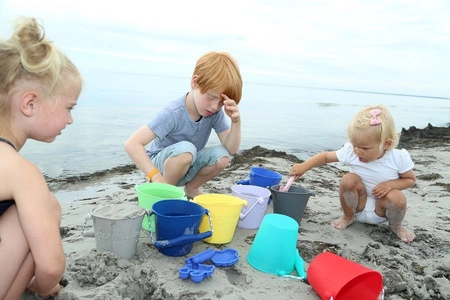 Składane wiaderko do wody i piasku Scrunch Bucket - Rust