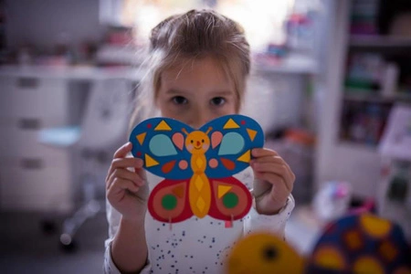 Auzou Naklejki piankowe z szablonami wesołe zwierzątka 4+ 65842