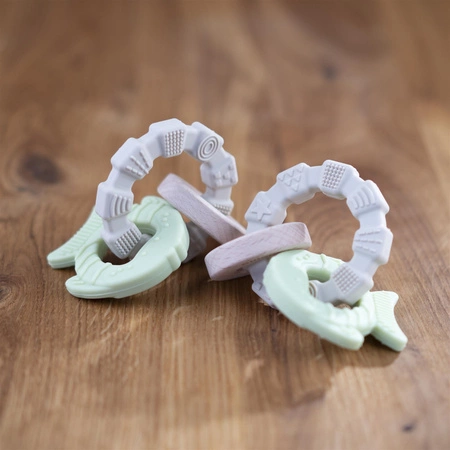 GRYZAK PIERŚCIEŃ RYBKA SILIKON DREWNO GILIGUMS