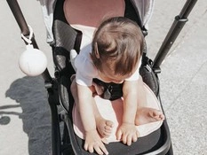 Silikonowe etui na smoczek kremowe BAMBOOM