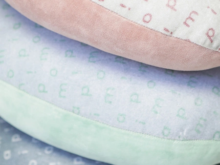 Poduszka do karmienia welurowa różowy&piaskowy PIAPIMO