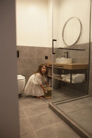 Stołek schodek, terra, Babai