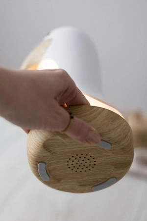 Maskonur Lampka z Głośnikiem Biała Rabbit&Friends