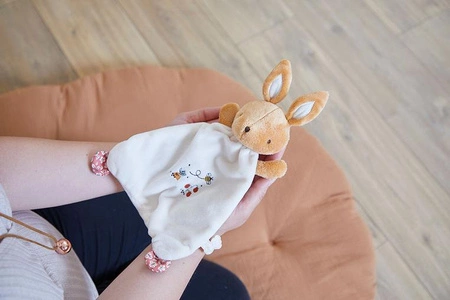 Kaloo Zestaw prezentowy 2 w 1 (komforter + naszyjnik dzwoneczek ciążowy Bola) Petites Chansons