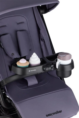 Easywalker Miley² Kompaktowy wózek spacerowy z torbą transportową Berry Purple