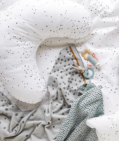 Done by Deer Dots Poduszka do Karmienia P