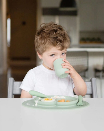 EZPZ Silikonowy kubeczek Mini Cup 120 ml + 2 słomki GRATIS pastelowa zieleń