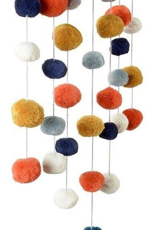 Wiszące pompony - dekoracja, Kikadu