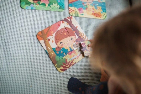 Puzzle progresywne w walizce Pory roku 4 układanki – 6, 9, 12 i 16 elementów 3+, Janod