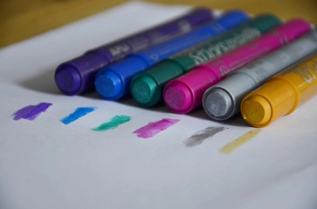 Farby w kredce metaliczne Apli Kids - 6 kolorów