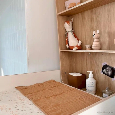 Charlie Crane Pokrowiec na materac do przewijaka NOGA i 2 pieluszki Pia/Camel