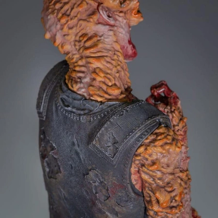 Armored Clicker The Last of Us Part II Figurka 22 cm