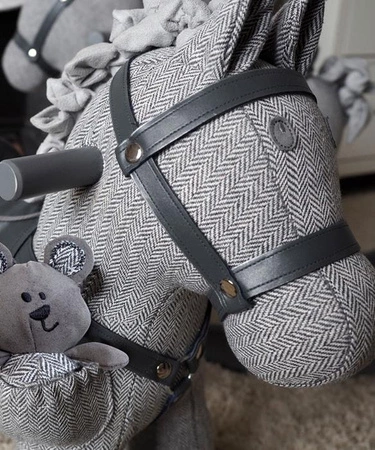 Little Bird Told Me Konik Na Biegunach