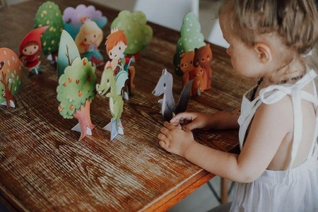 Gra w chowanego W zaczarowanym lesie 2+, Janod