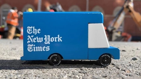 Candylab Samochód Drewniany NY Times Van