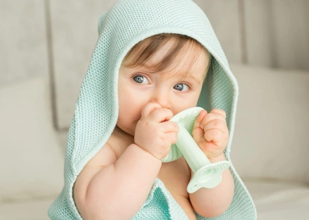 Gryzak logopedyczny grzybek zielony - Giligums