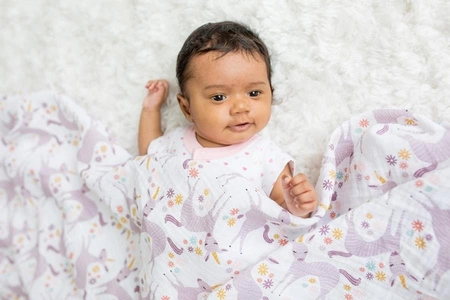 Lulujo Kocyk Muślinowy Jednorożec