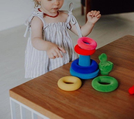 Rubbabu Układanka edukacyjno-sensoryczna piramida z kaczuszką