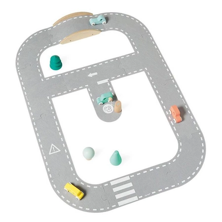 Filcowy tor dla samochodów z akcesoriami 2+, Janod