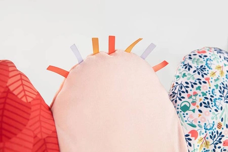 LILLIPUTIENS Aktywizujący ochraniacz do łóżeczka Sarenka Stella 0 m+