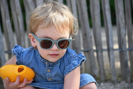 Beaba Okulary przeciwsłoneczne dla dzieci 2-4 lata Bright - Smokey green