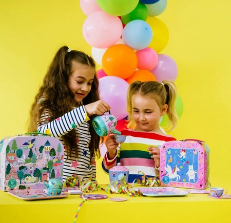 Bajkowy Świat zestaw do herbaty w walizce 11 elementów