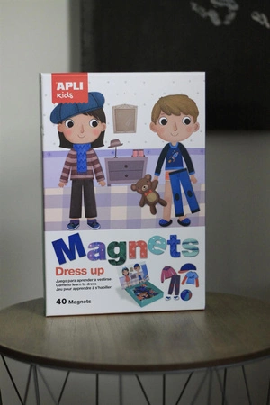 Magnetyczna układanka Apli Kids - Ubieranki