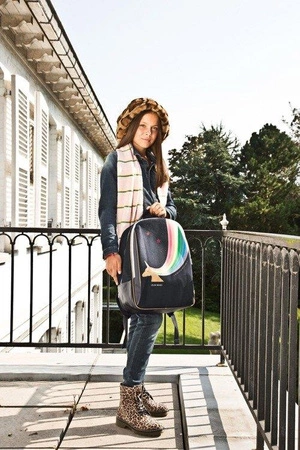 Plecak James, Złoty Jednorożec, Jeune Premier