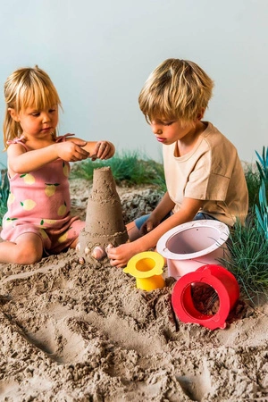 QUUT Zestaw 3 foremek do piasku Wieża Alto Cherry + Banana Pink