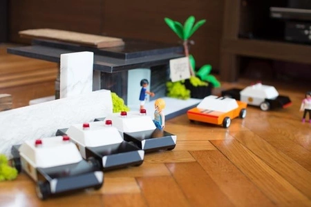 Candylab Samochód Drewniany Police Cruiser