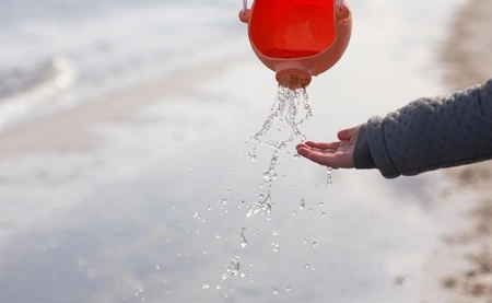 Silikonowe Wiaderko Konewka Scrunch - Błękitny