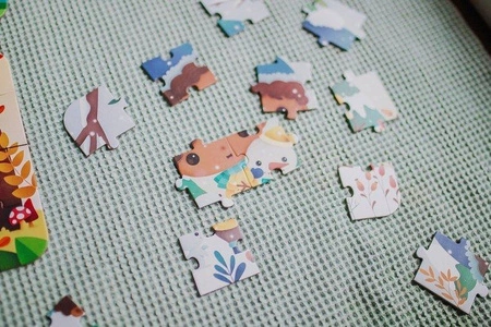 Puzzle progresywne w walizce Pory roku 4 układanki – 6, 9, 12 i 16 elementów 3+, Janod