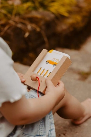 WiemTo Pudełko i 6 Zestawów Kart. Zestaw dla dzieci 3+