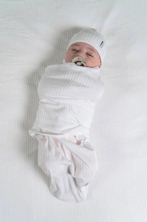 Lodger Otulacz niemowlęcy z dzianiny prążkowanej bawełniany biały Seersucker Cloud Dancer