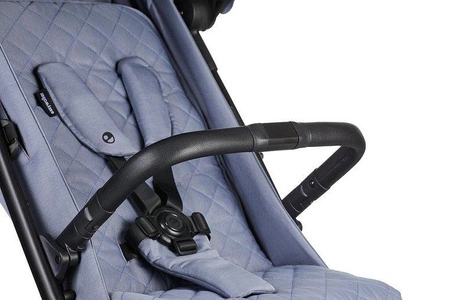 Easywalker Jackey Kompaktowy, samoskładający się wózek spacerowy z torbą transportową Steel Grey