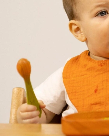 Oli & Carol Drewniane Łyżeczki dla Dzieci Marchewka i Rzodkiewka