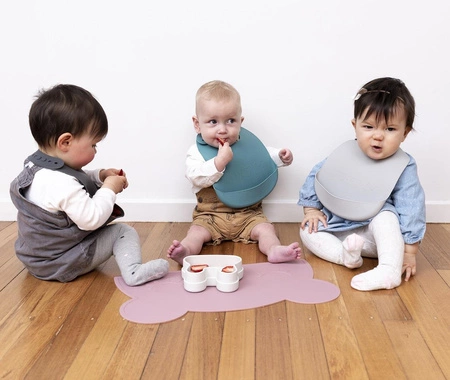 Zestaw śliniaków silikonowych z kieszonką We Might Be Tiny - Plum + Lilac