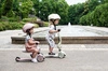 Zestaw SCOOTANDRIDE Highwaykick 1 2w1 Jeździk i hulajnoga 1-5 lat Rose + Kask XXS Rose