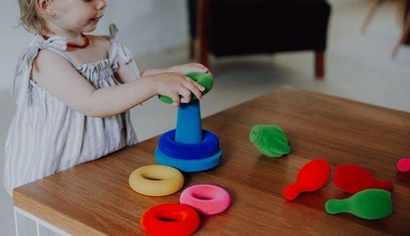 Rubbabu Układanka edukacyjno-sensoryczna piramida z kaczuszką