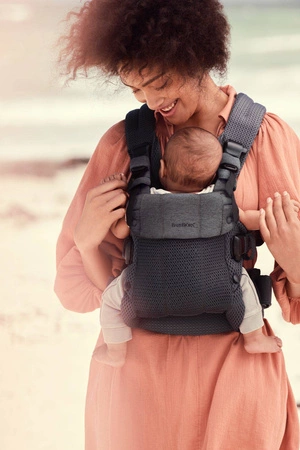 BABYBJORN - nosidełko Harmony 3D Mesh, Antracyt + śliniaczek do nosidełka Harmony