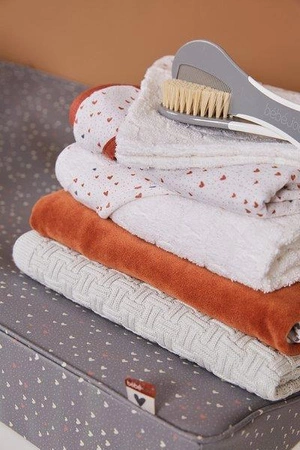 bébé-jou Śliniak z długim rękawem Hearts 3058061