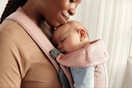 BABYBJORN MINI 3D Mesh – nosidełko, Zgaszony Róż