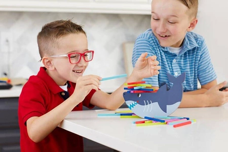 Mudpuppy Drewniana gra balansowa Rekin 4+