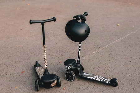 SCOOTANDRIDE Highwaykick 2 Lifestyle Hulajnoga trójkołowa balansowa z zamykanym schowkiem 2+ Zebra