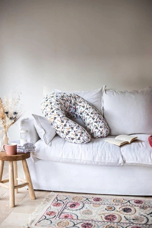 Beaba Ergonomiczna poduszka rogal dla kobiet w ciąży i karmiących Big Flopsy ™ Print Jersey Howell White