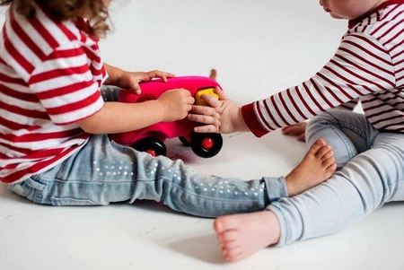 Rubbabu Autobus sorter z 6 klockami sensoryczny różowy